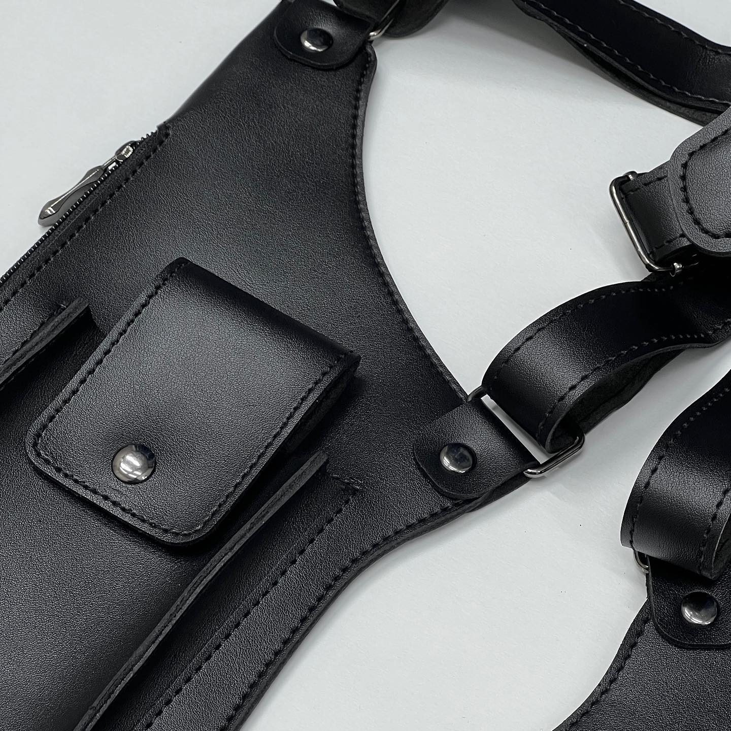 Sac Bandoulière Antivol Multifonctions – Sécurité et Élégance au Quotidien